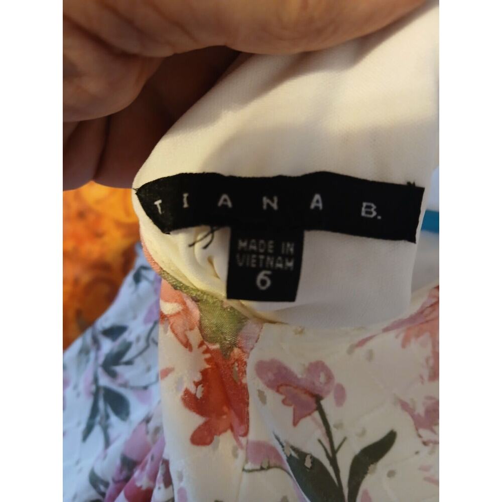 TIANA B. Women's Multicolored Floral Sleeveless Maxi Dress Size 6 NWT - Picture 4 of 6